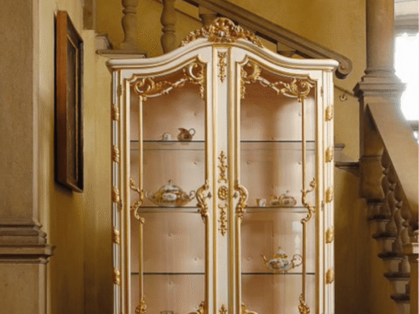 FMF- mod. 63 curio cabinet